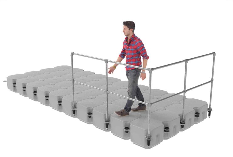 Handrail for dock BulDock